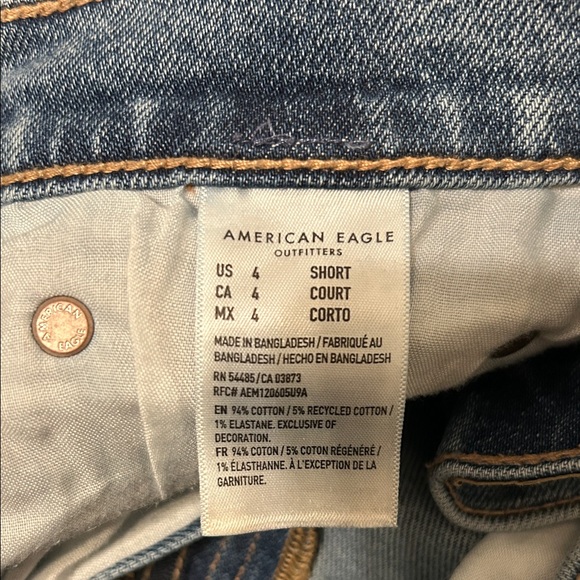 American Eagle Outfitters Classic Blue Jeans - Picture 3 of 7